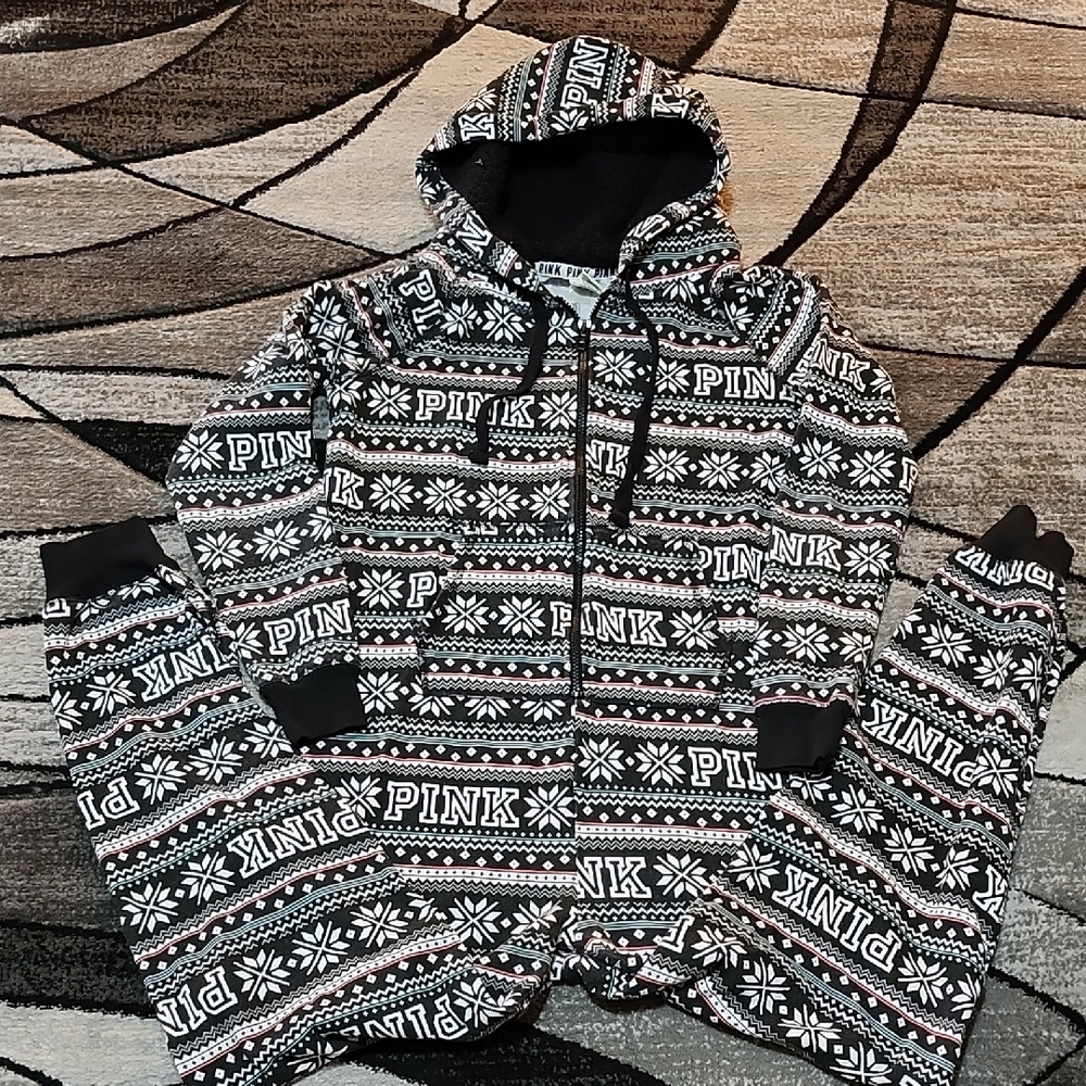 VS PINK 2015 CHRISTMAS SNOWFLAKE SHERPA-LINED HOODIE ONE-PIECE ONESIE PAJAMA